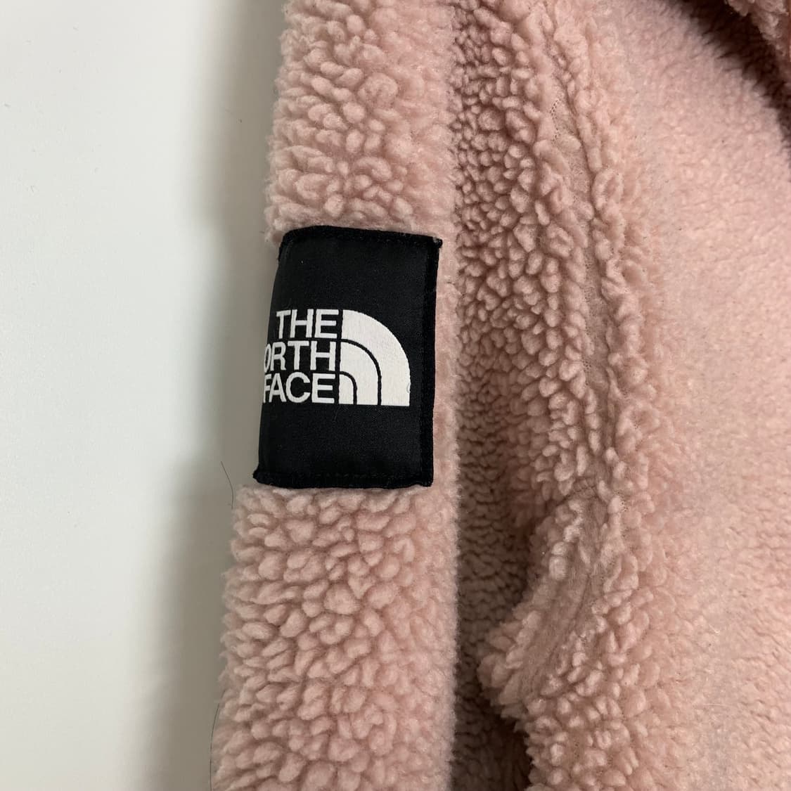 노스페이스 신형 핑크 쉐르파 자켓 상품이미지7