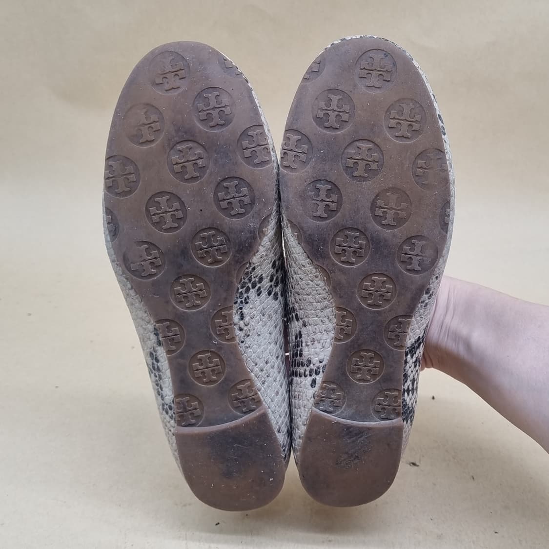 토리버치 뱀피 여성플랫슈즈235 상품이미지3