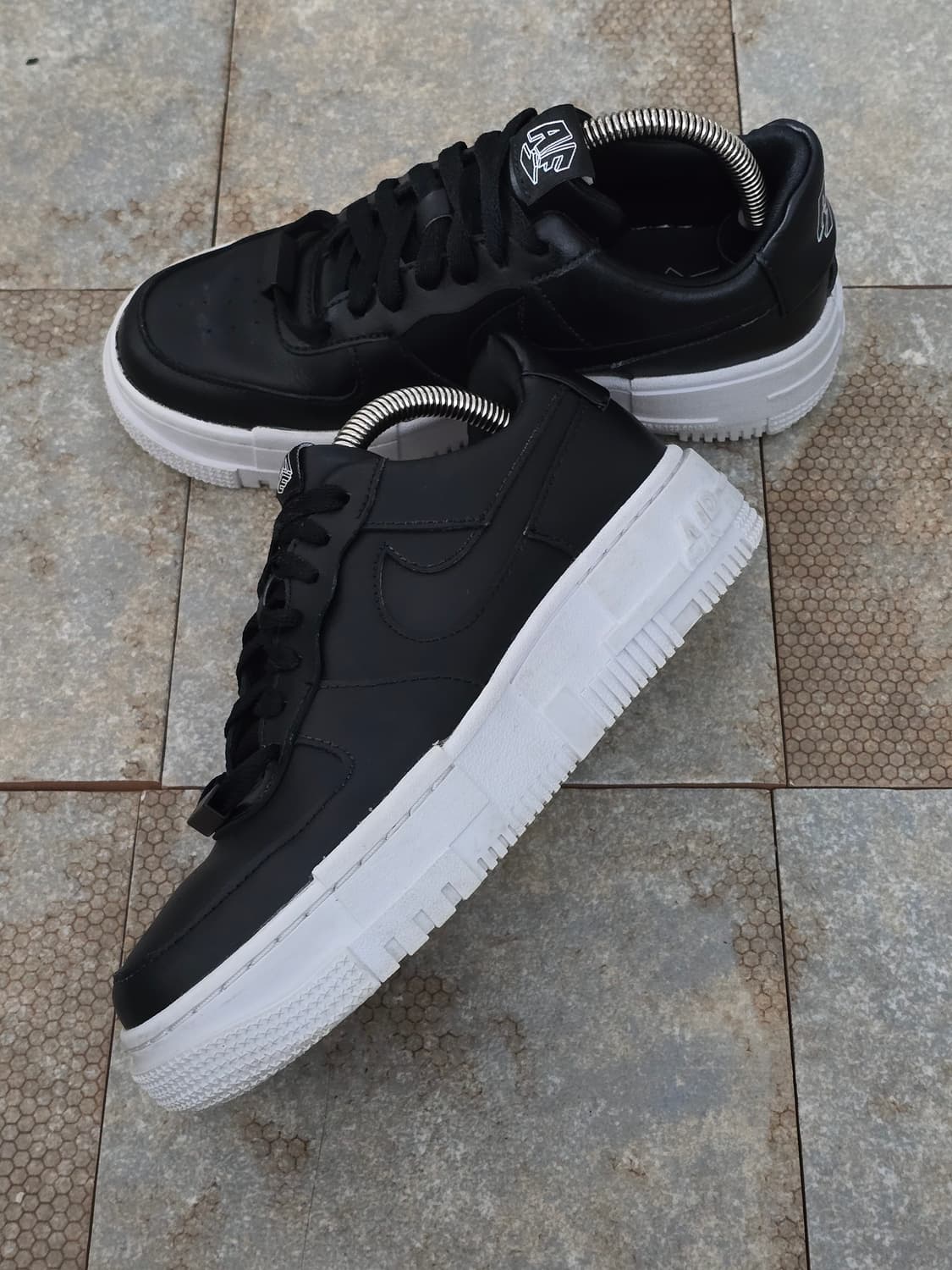 (230)나이키 에어포스 1 픽셀 검흰  상품이미지3