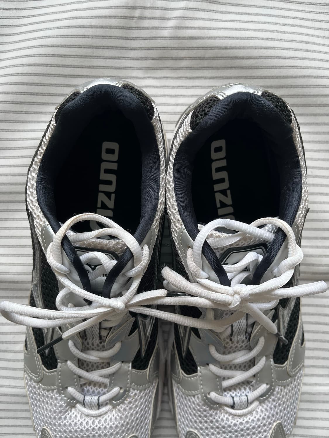 미즈노 웨이브 라이더 10 실버블랙 (270-275) 상품이미지5