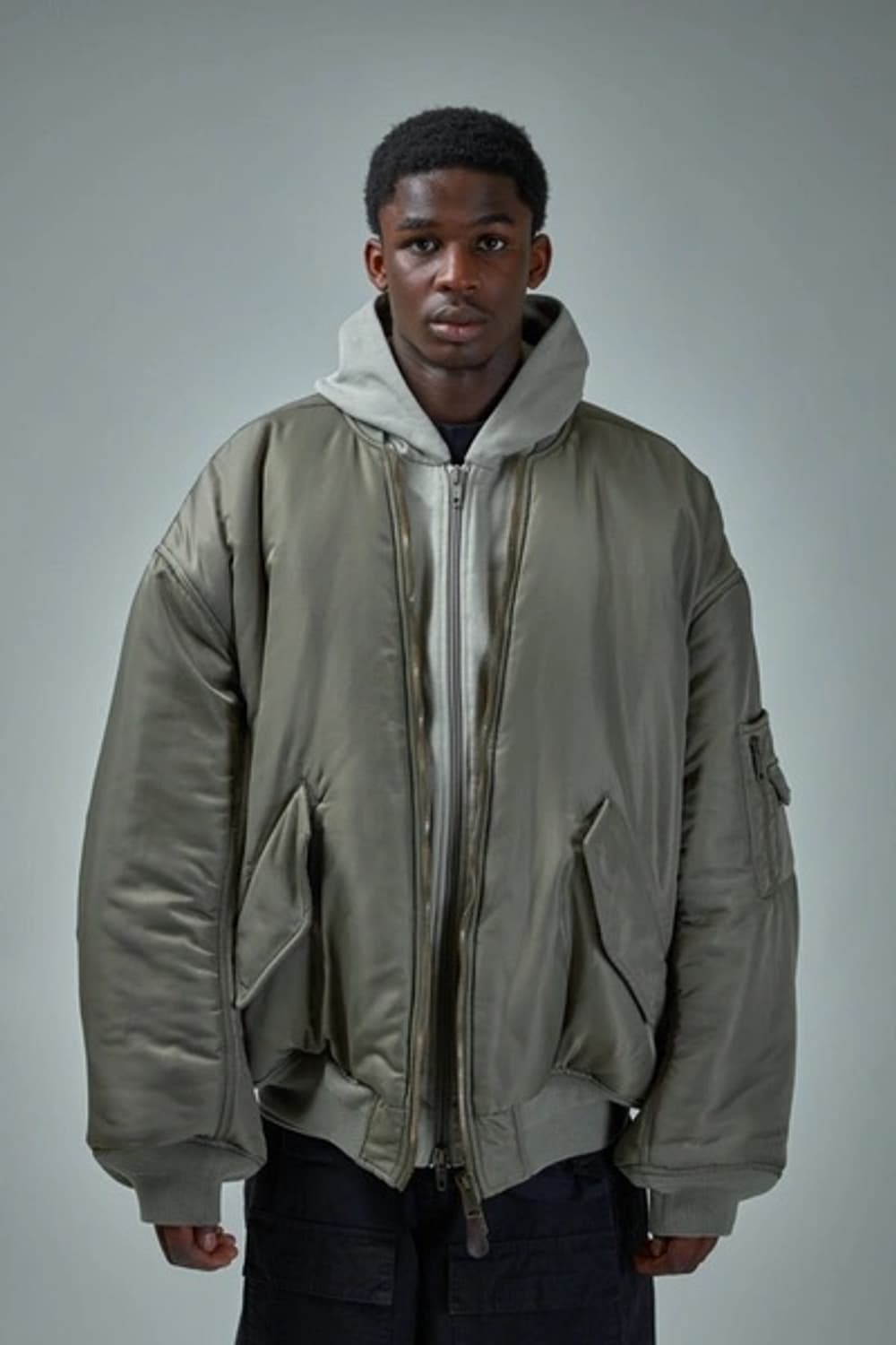 발렌시아가 오버사이즈 후디 봄버  상품이미지2