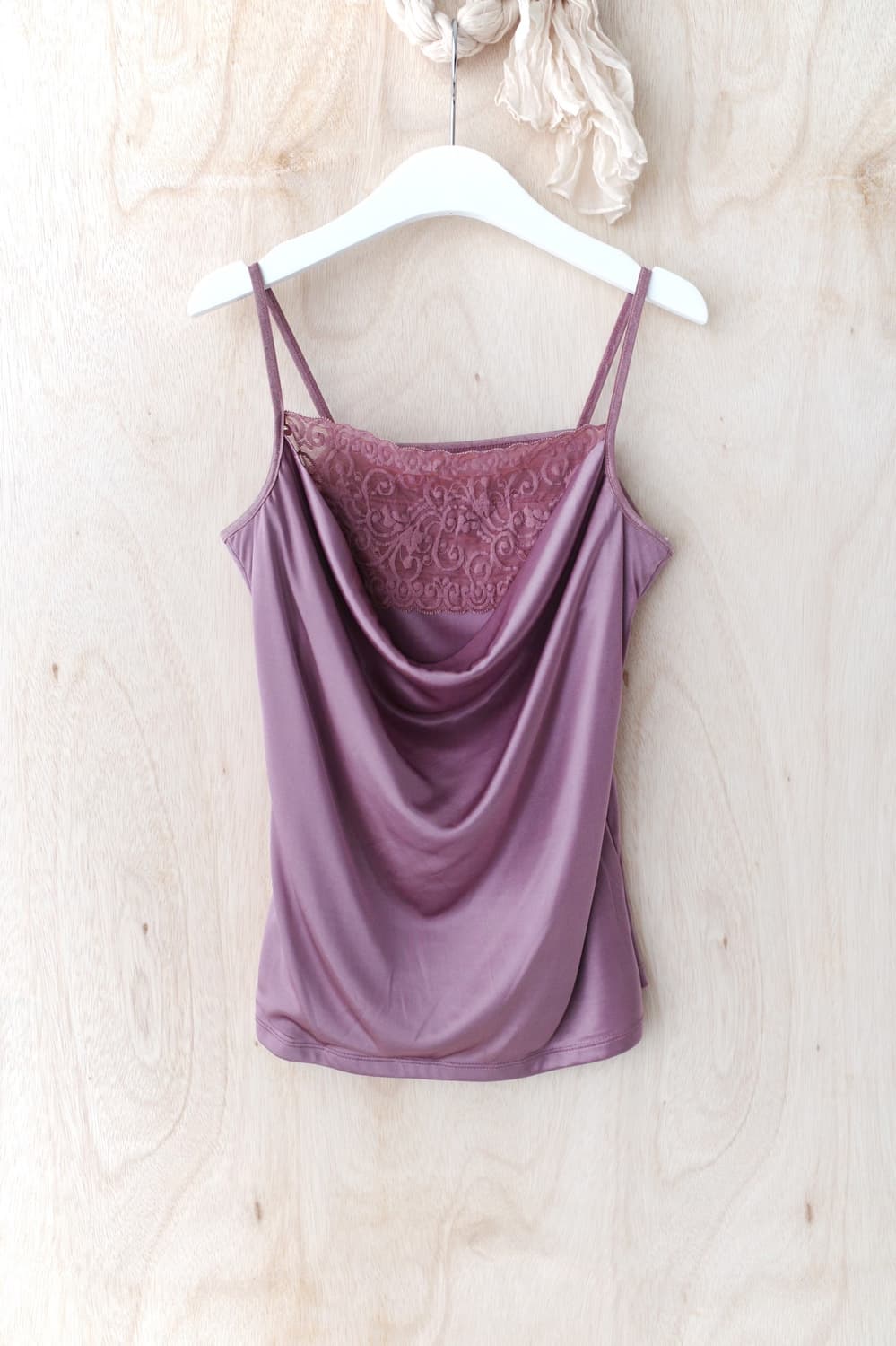 draping lace sleeveless 상품이미지1