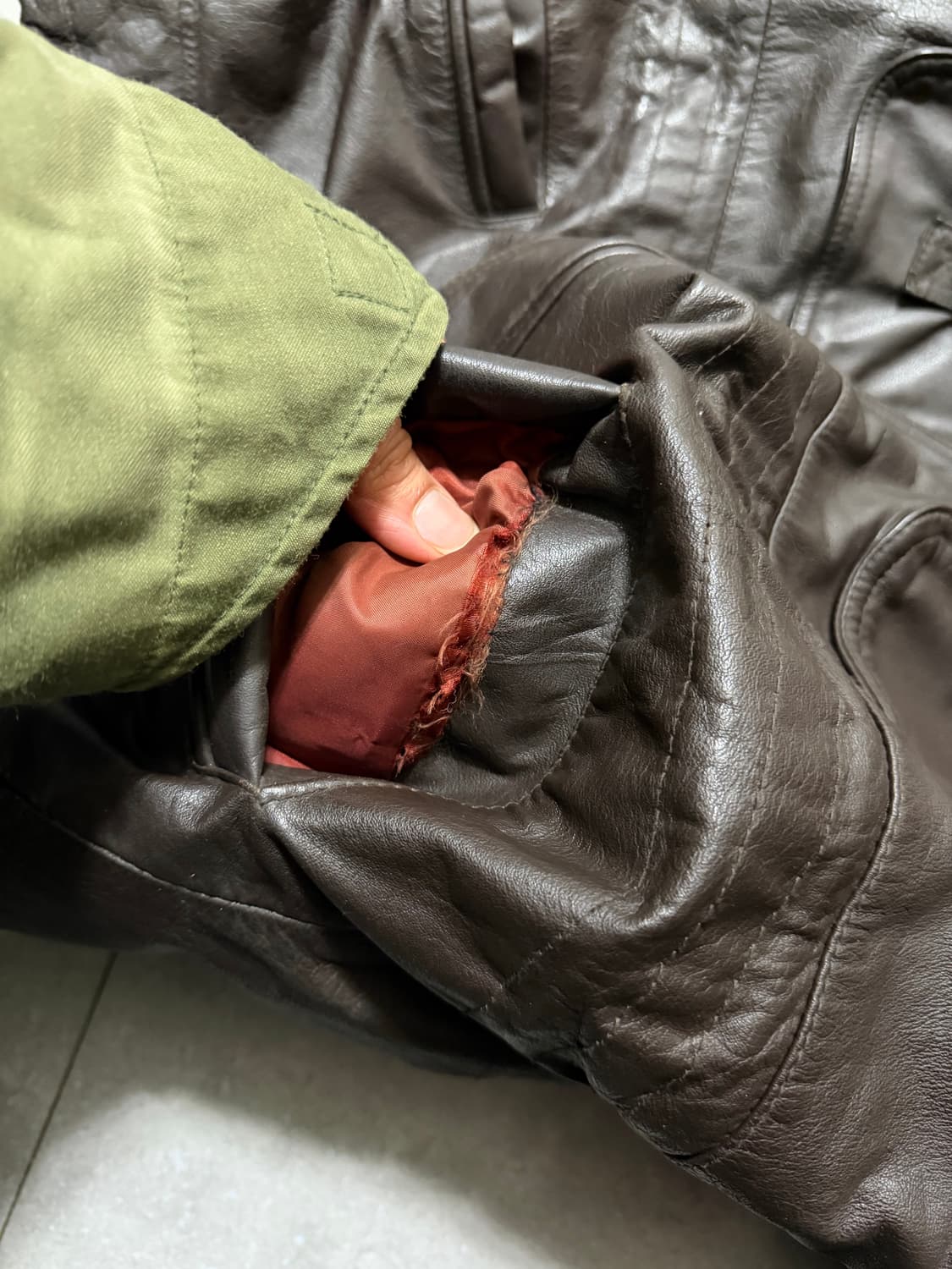  90s   브라운 컬러  소가죽   빈티지  헌팅    자켓  105s 상품이미지9