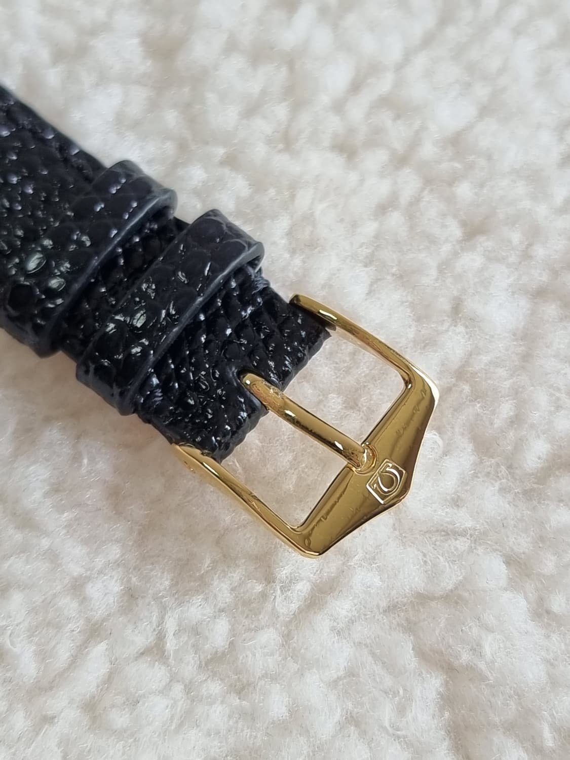 오메가 드빌 앨립스 블랙다이얼 골드 플레이트 쿼츠 남여공용 시계 상품이미지5