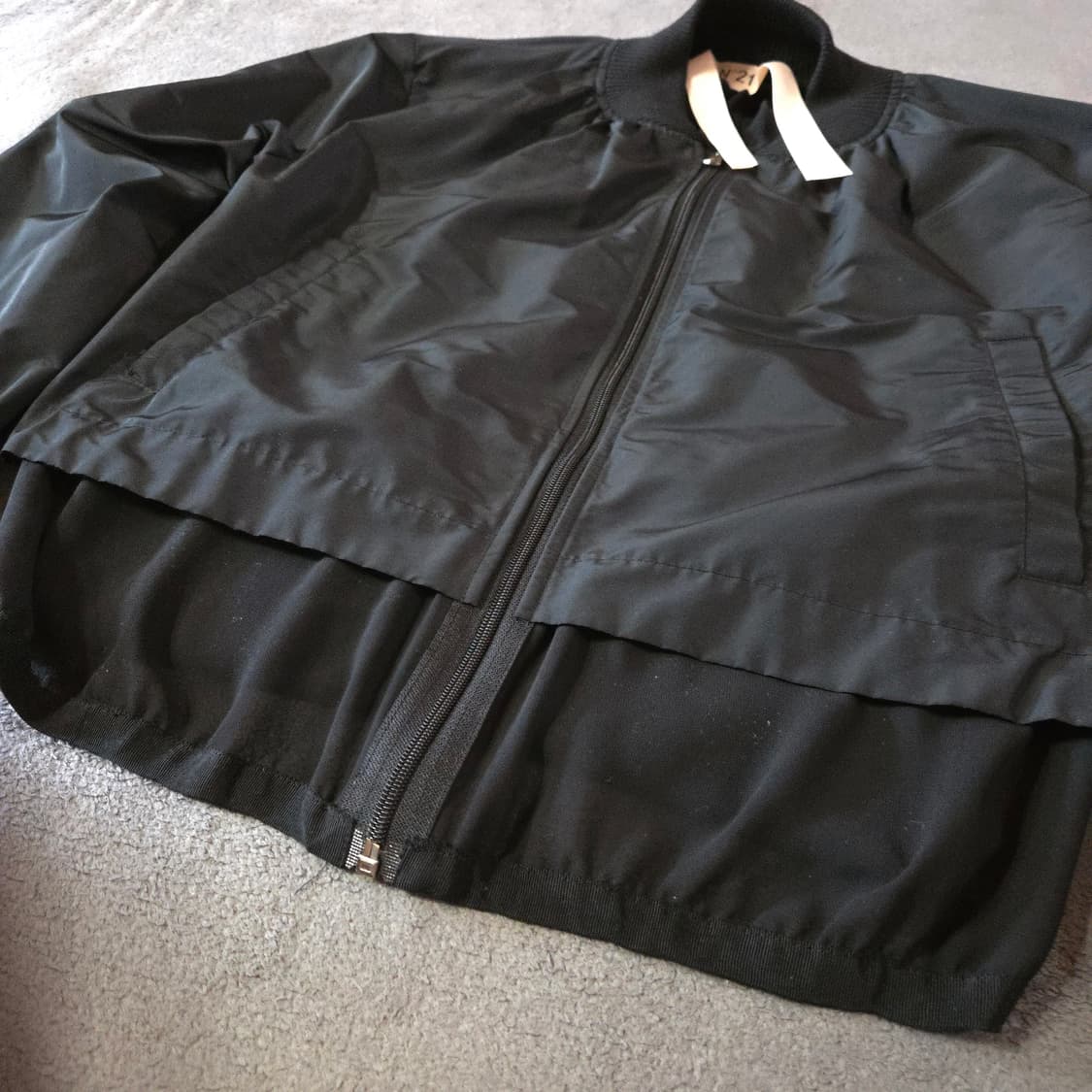 N21 누메로벤투노 여성 시스루 레이스 ma-1 봄버 자켓 블랙 상품이미지5