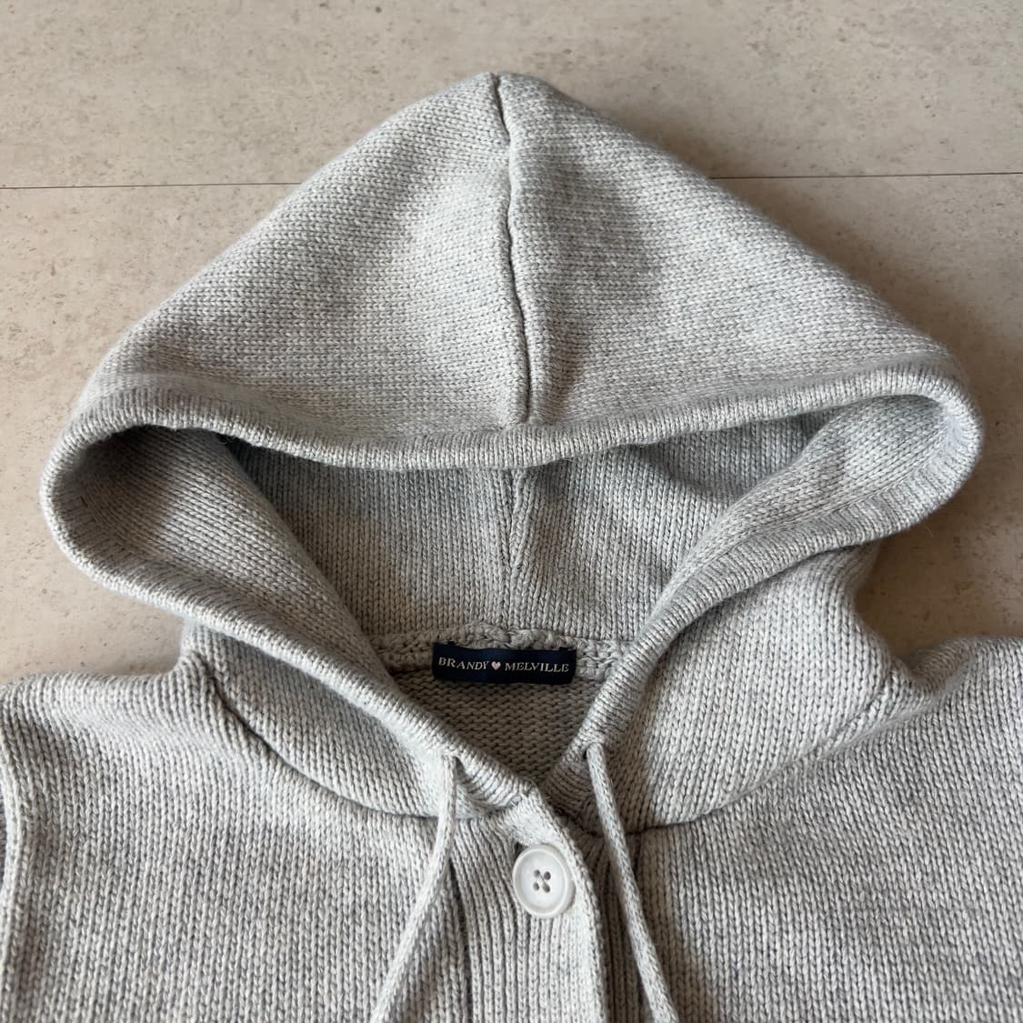 Brandy Melville 브랜디멜빌 니트 후드 가디건 그레이 상품이미지3