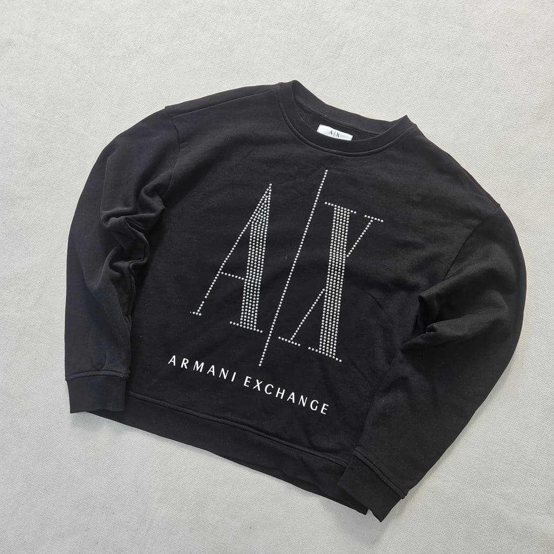 M 아르마니 큐빅로고 블랙 맨투맨 0408Y 상품이미지1
