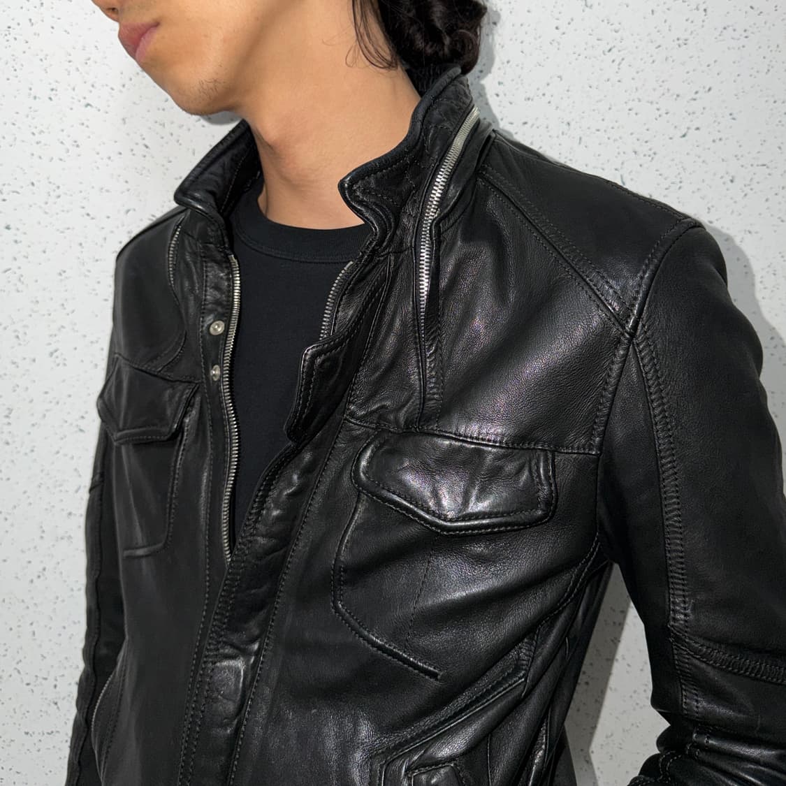 플리츠 레더 슬림 블루종 상품이미지3