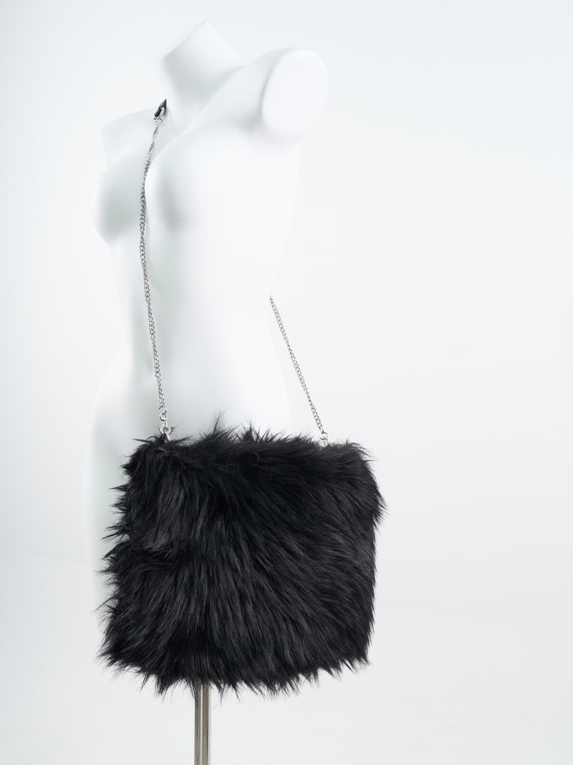 DIESEL black fur cross bag 상품이미지1