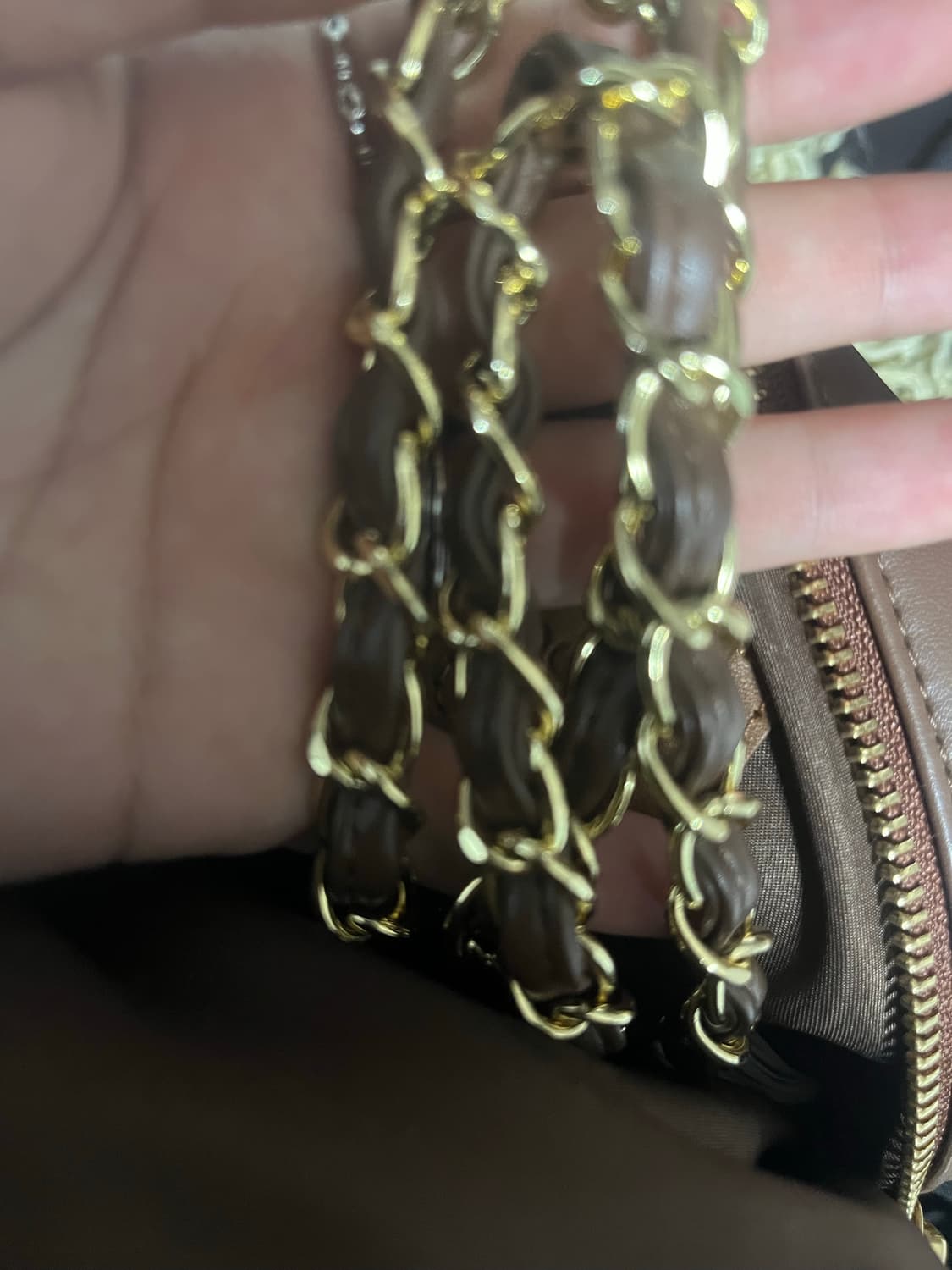 베이프 마일로 체인레더백 상품이미지2