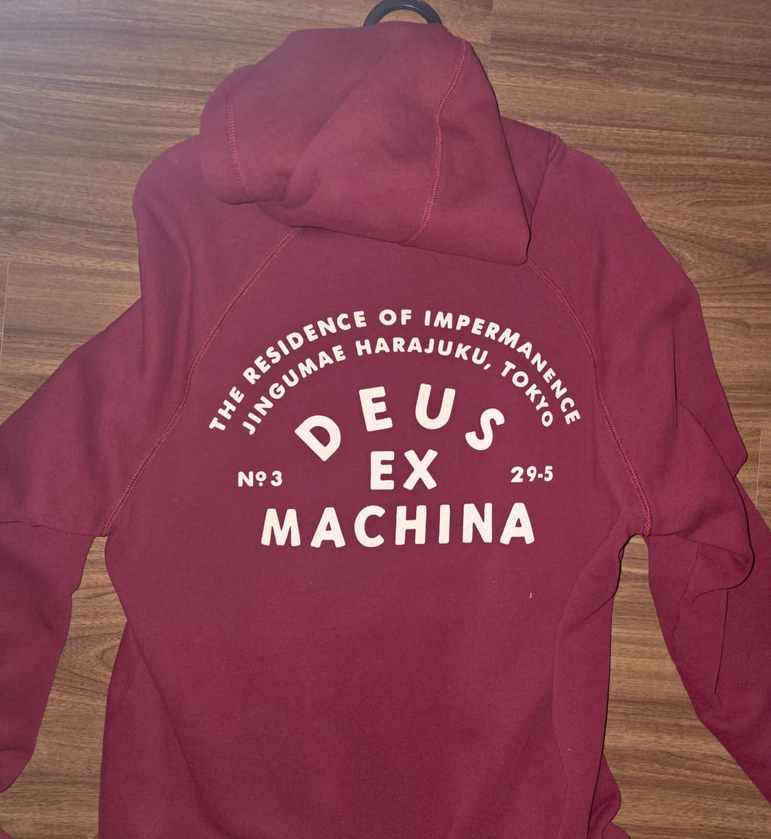 데우스엑스마키나 버거디 후드티 상품이미지1