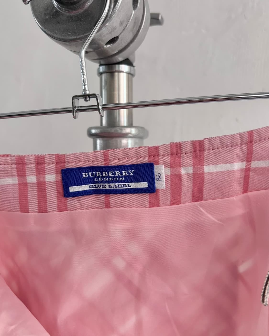 Burberry 버버리 핑크 노바체크 미디 스커트 상품이미지7