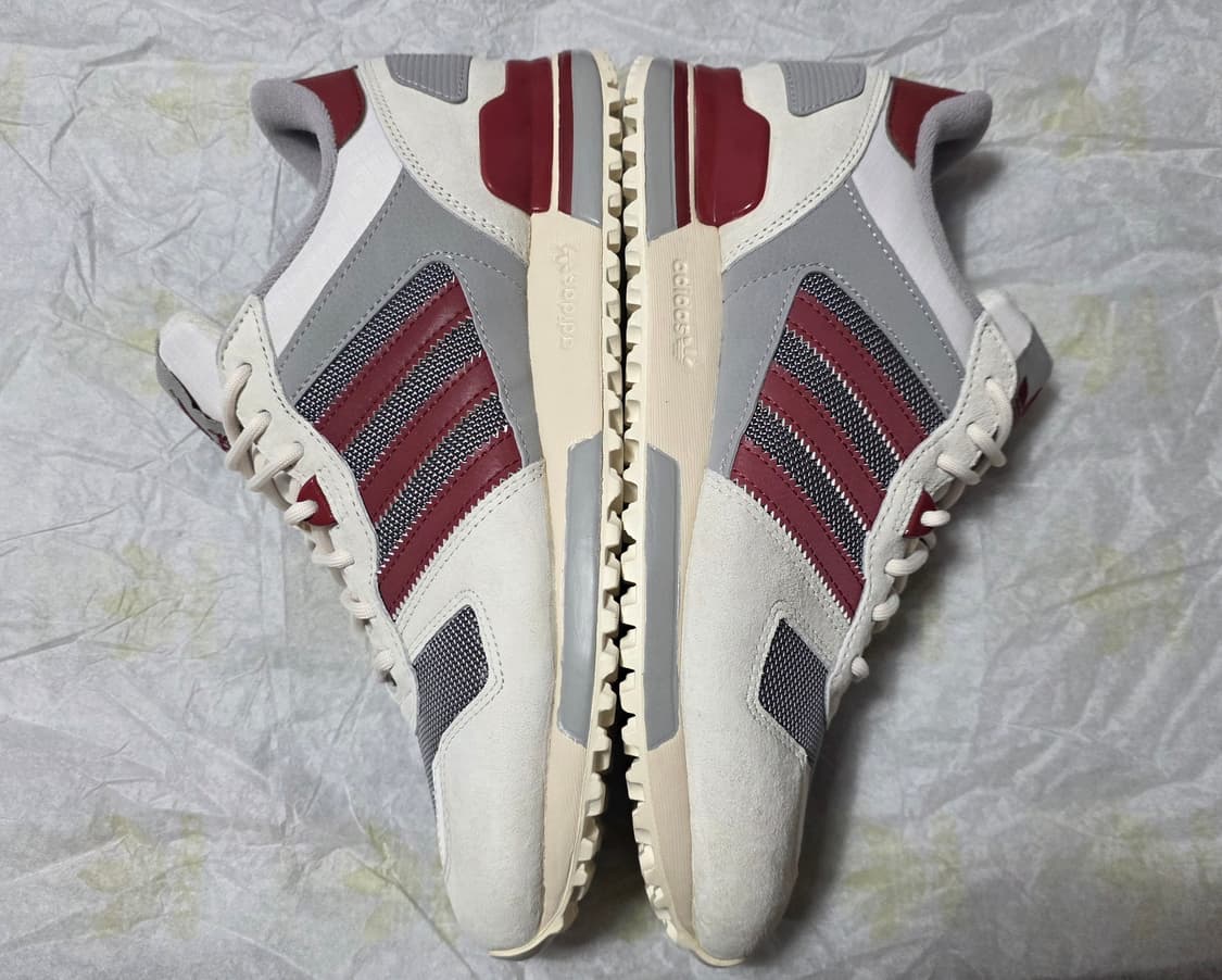 [새상품] 아디다스 ZX 700 '러스레드'  245mm 상품이미지5