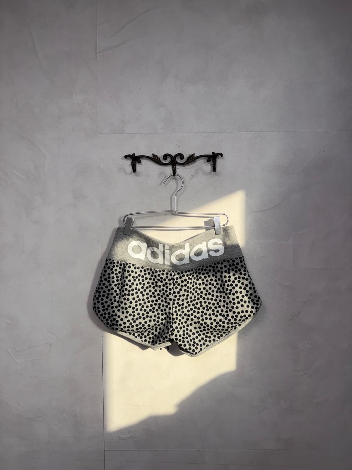 Adidas gray dot logo cotton shorts 상품이미지1