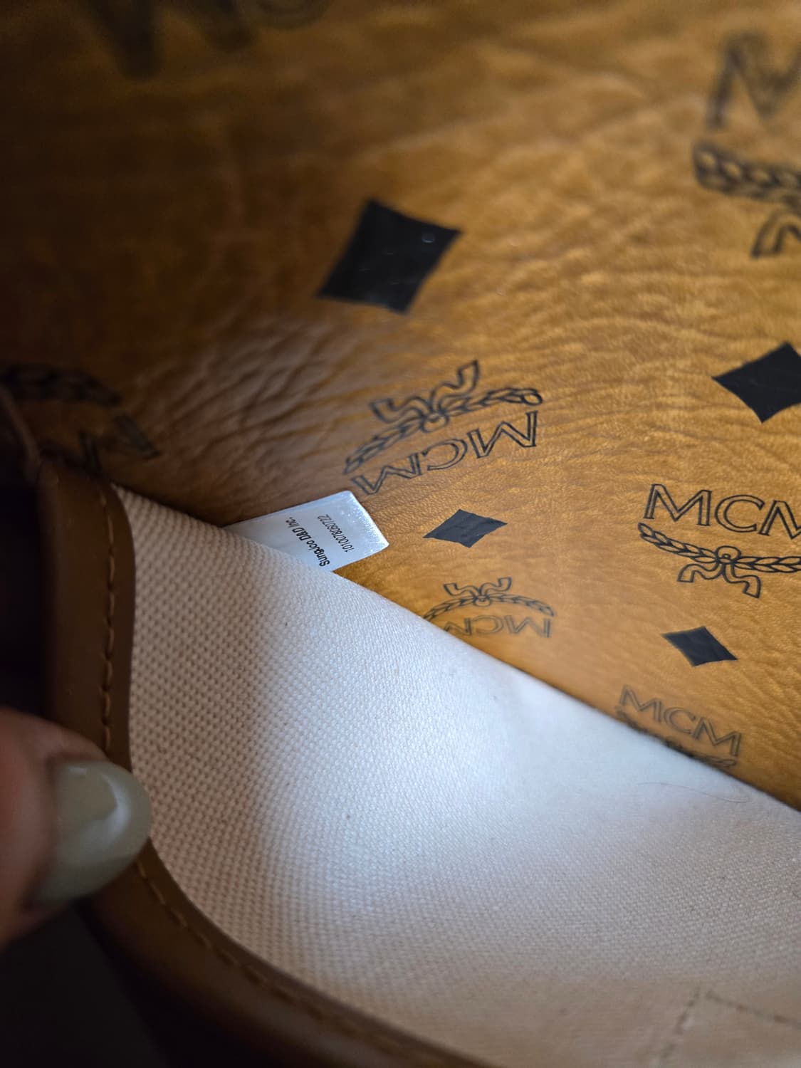 MCM 비세토스 숄더백 + 파우치   상품이미지7