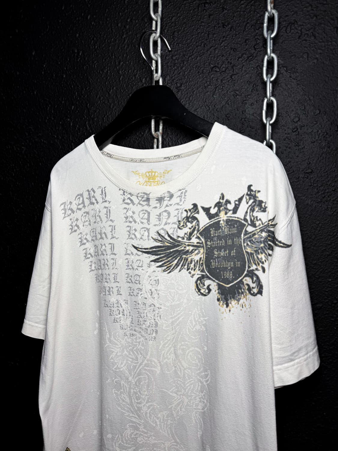 Karl Kani – Gothic Crest Print T-shirt   상품이미지2