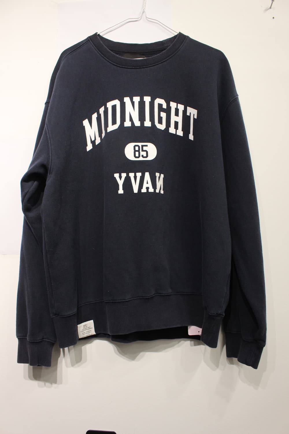 256. MIDNIGHT 85 YVAN 네이비 기모 맨투맨 상품이미지1