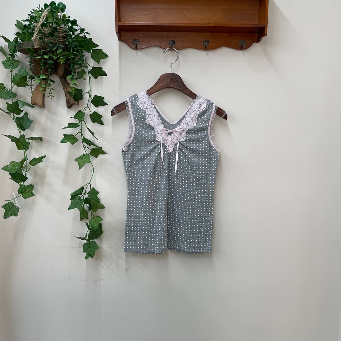 y2k 갸루 그레이 그레이 핑크 하트 레이스 리본 나시탑 상품이미지1