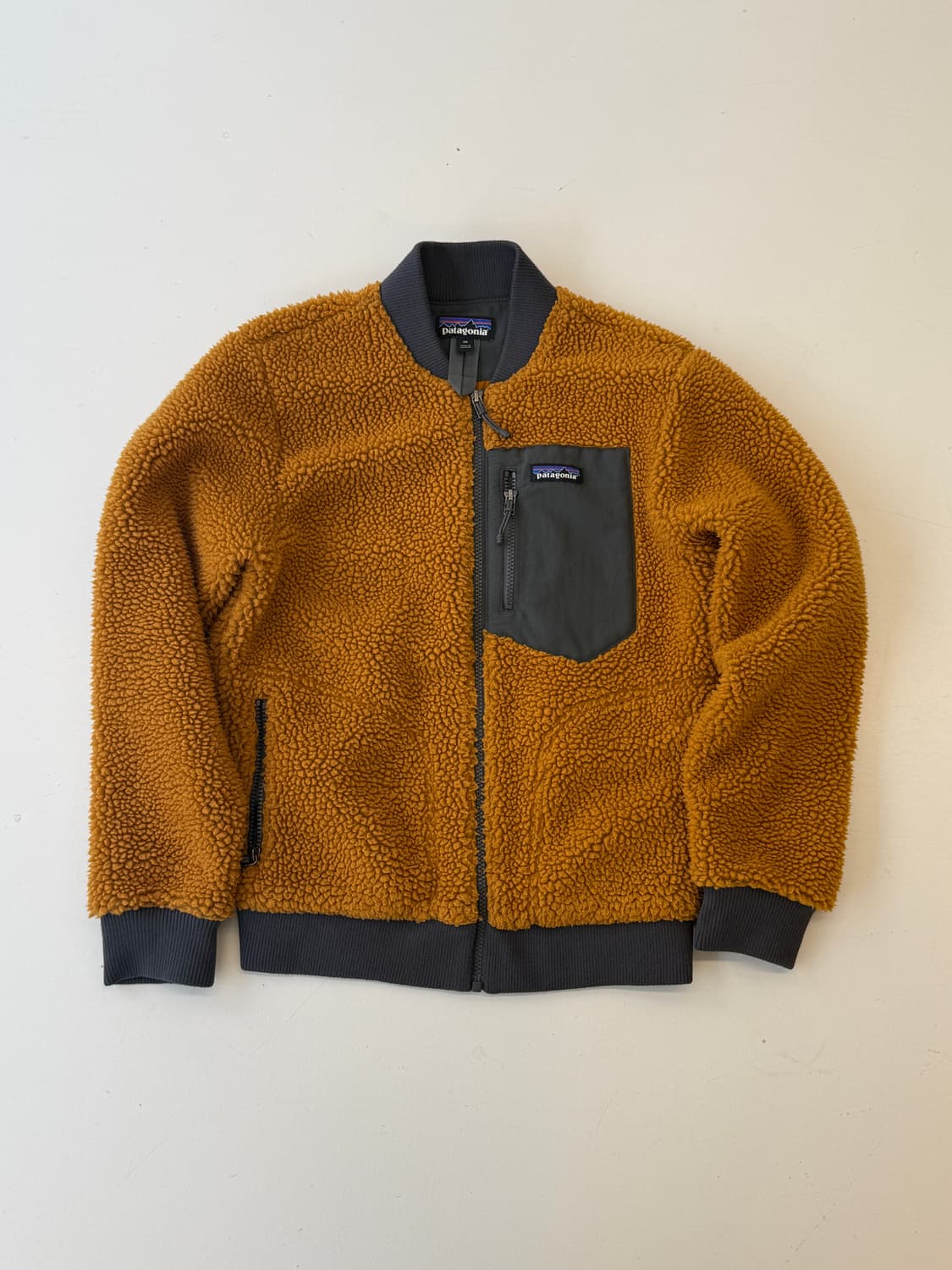 Patagonia 파타고니아 배색 쉐르파 플리스 집업 (머스타드/차콜) 상품이미지1