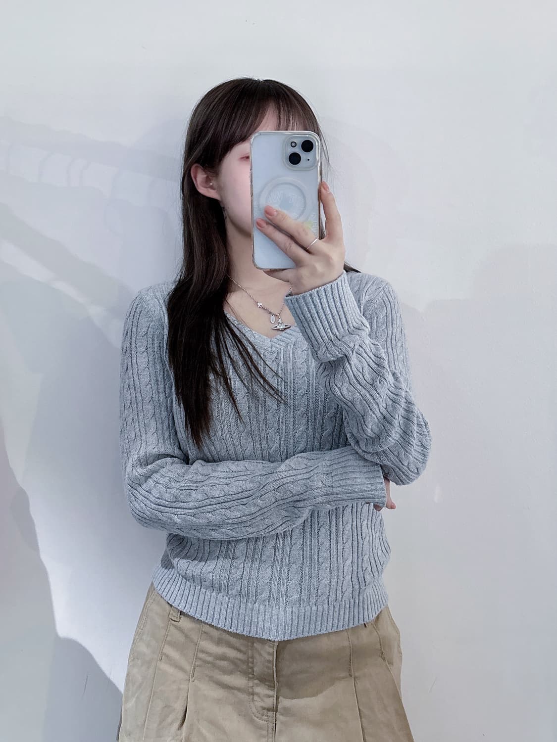 홀리스터 스몰로고 브이넥 케이블 니트 상품이미지2