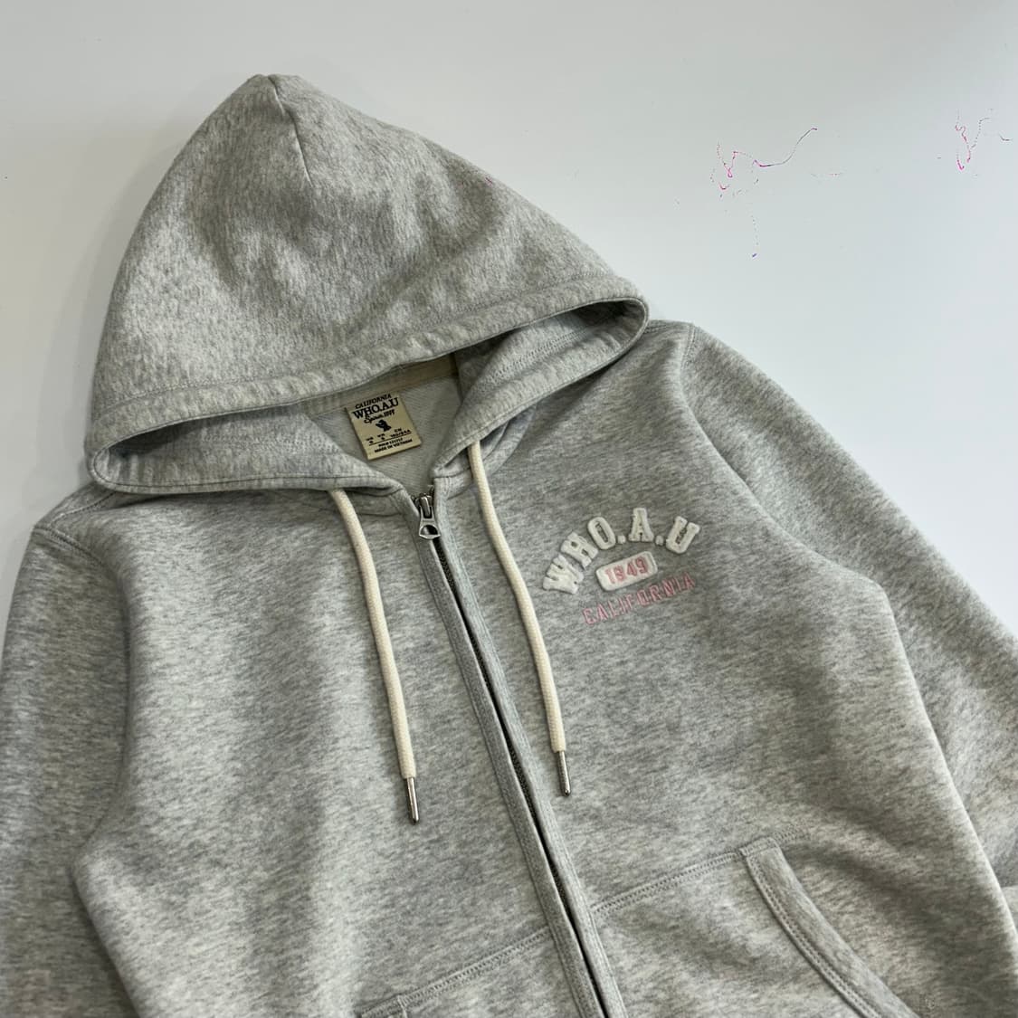 Who.A.U 후아유 화이트&핑크 로고 그레이 후드집업 상품이미지4