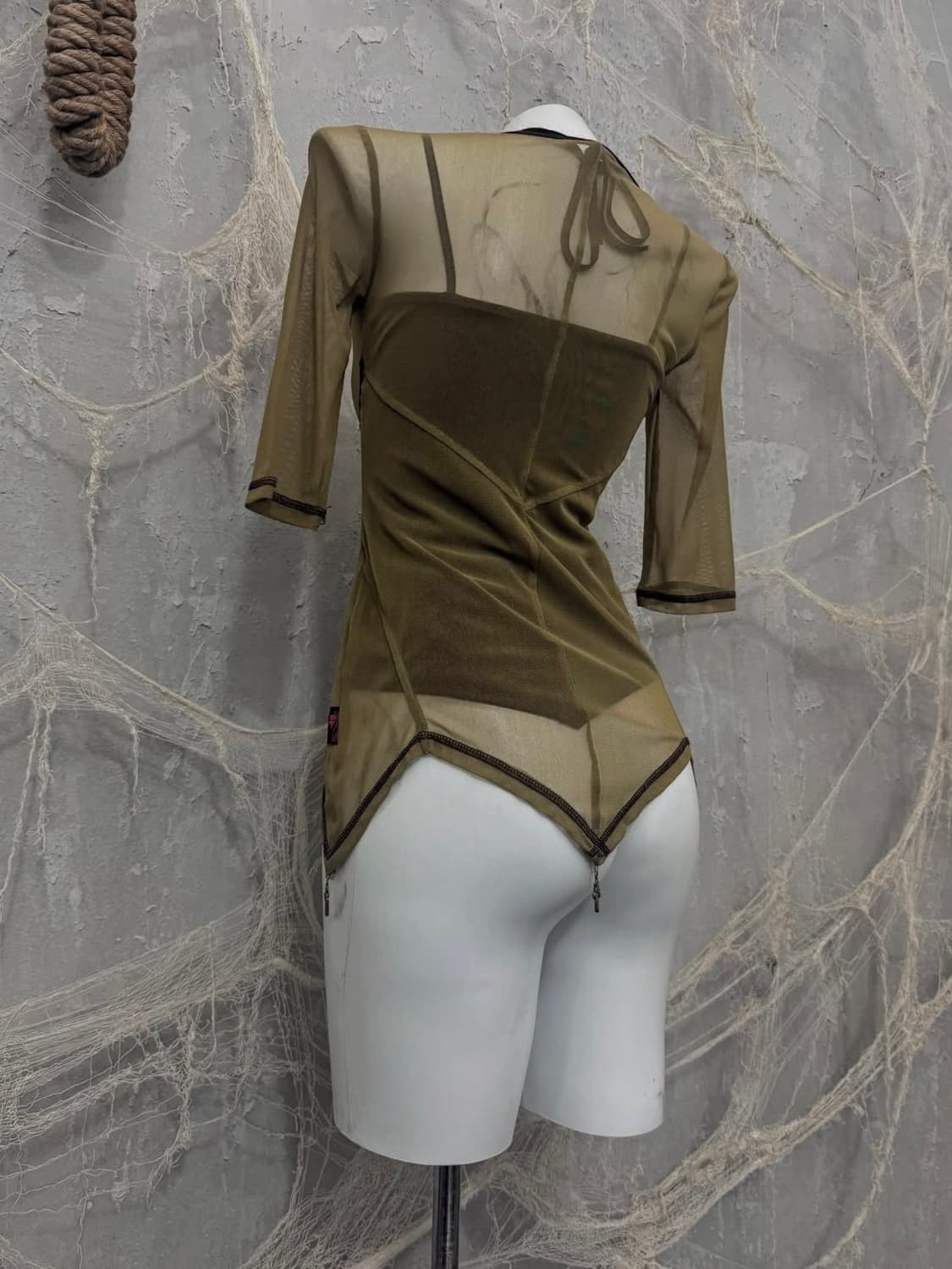 Ozzon Mesh Detail Top 상품이미지3