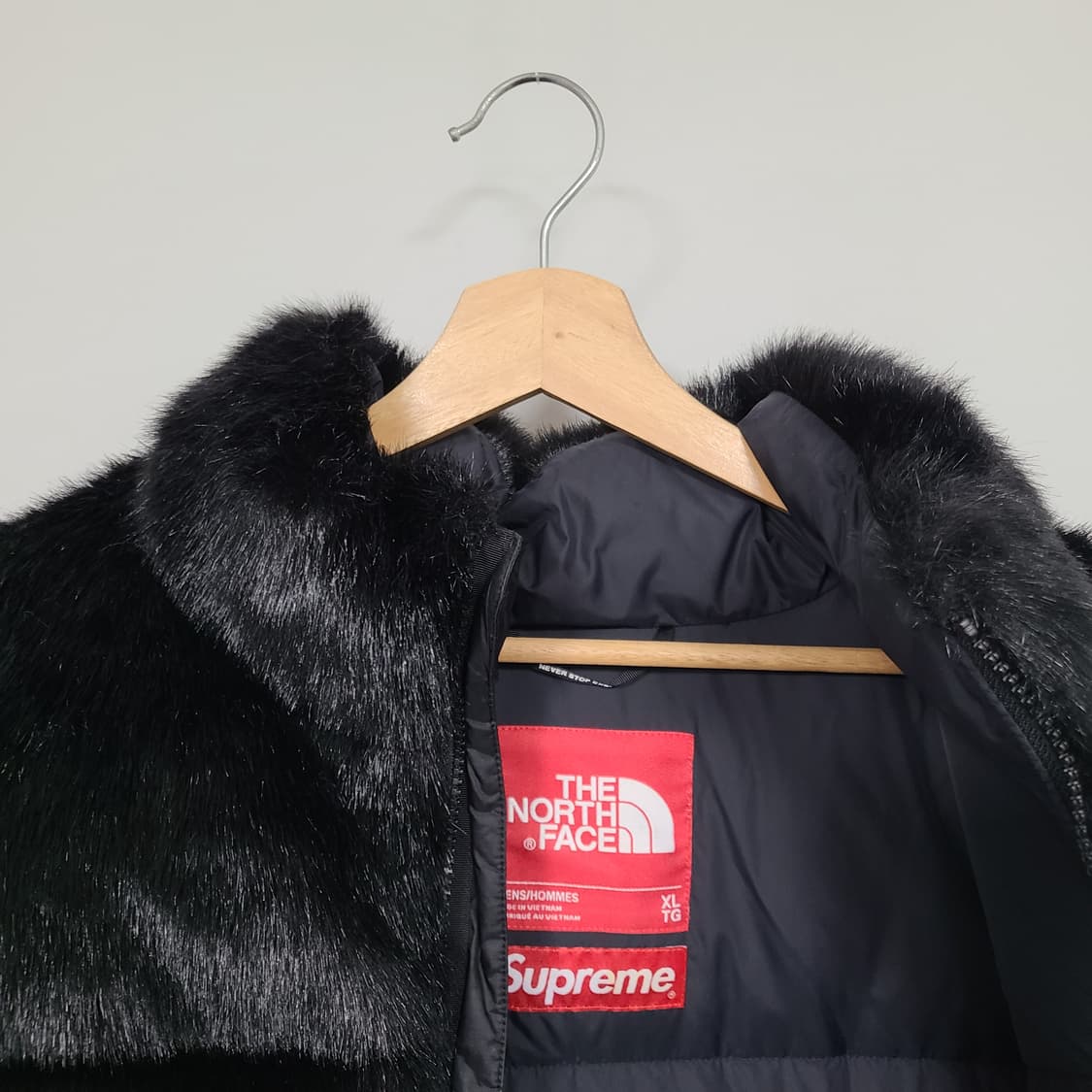 슈프림 x 노스페이스 남성 포우 퍼 눕시 자켓 블랙 XL 상품이미지8