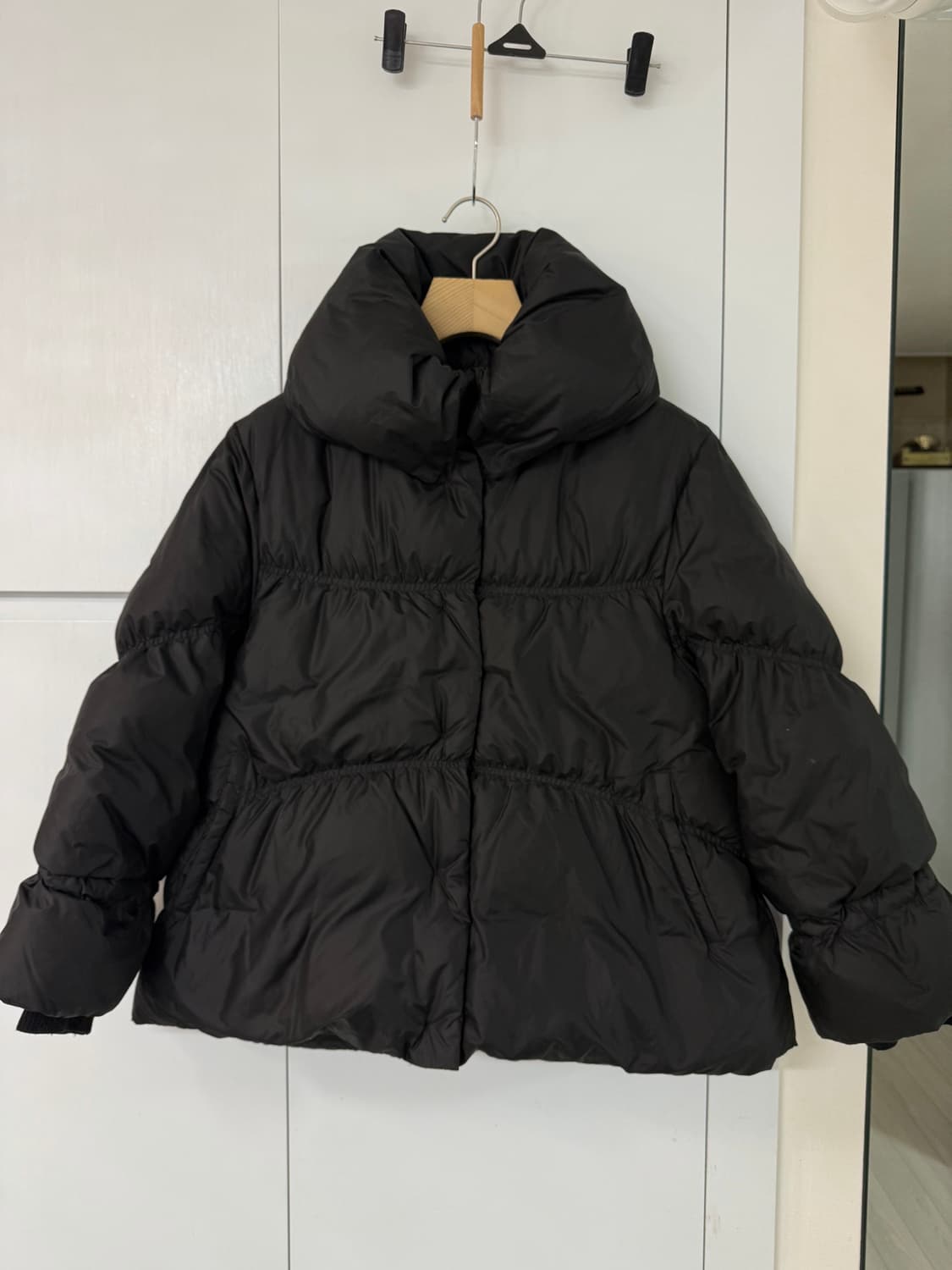 베라왕 여성 패딩 블랙 상품이미지1