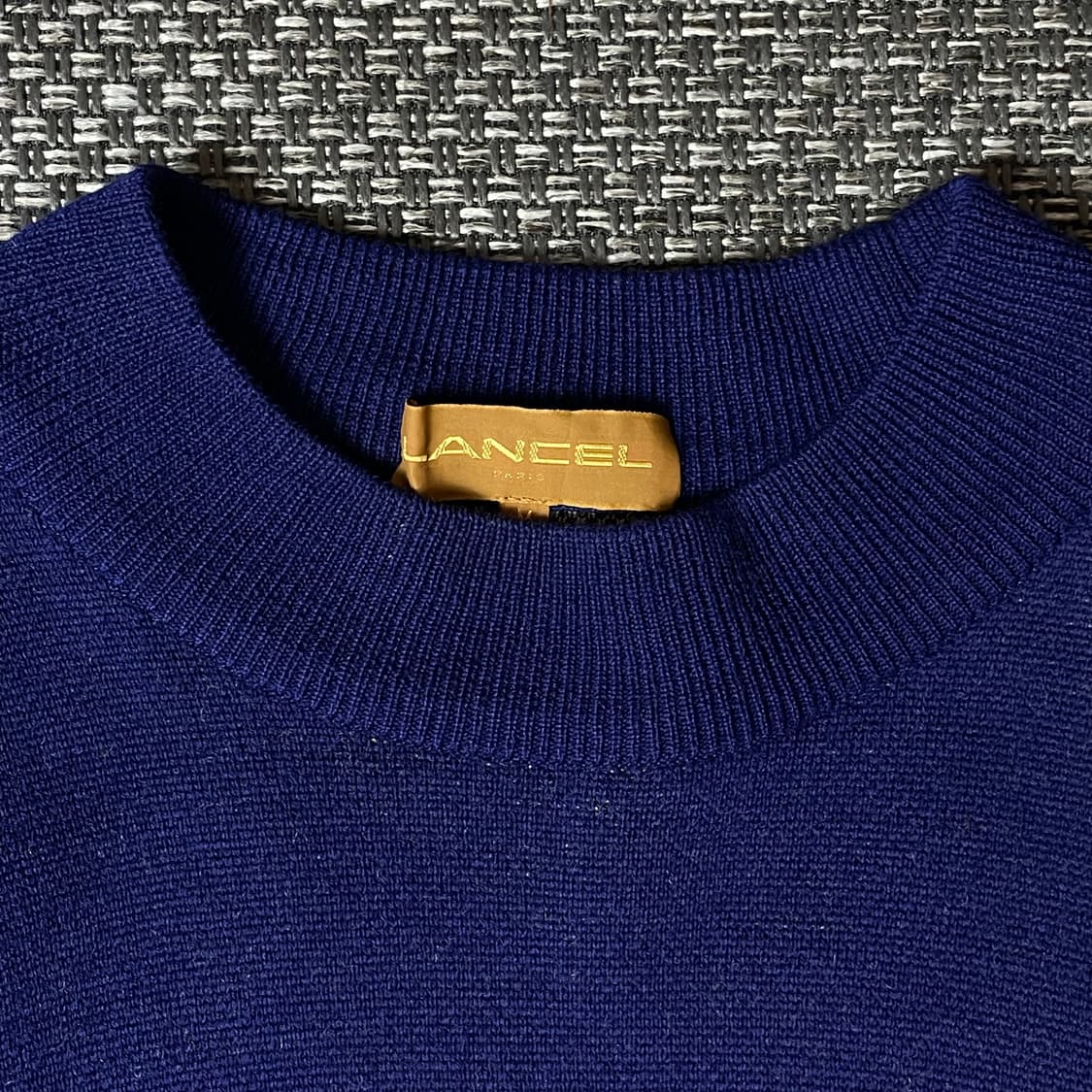 란셀 블루 퍼플 옐로우 자카드 로고 포인트 니트 M 상품이미지4