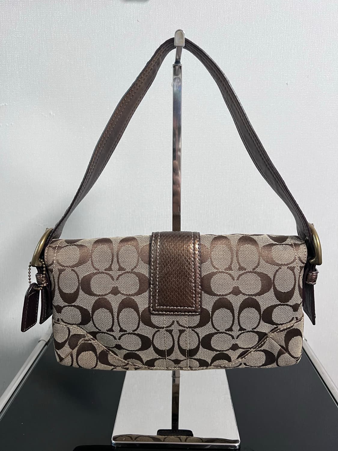 코치 소호 보클 숄더백 상품이미지4