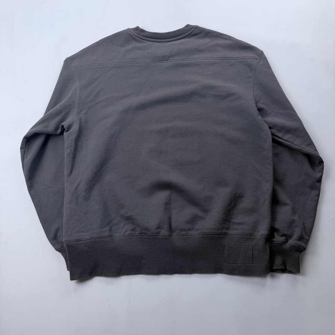 러프사이드 오버사이즈드 스웻셔츠 상품이미지4