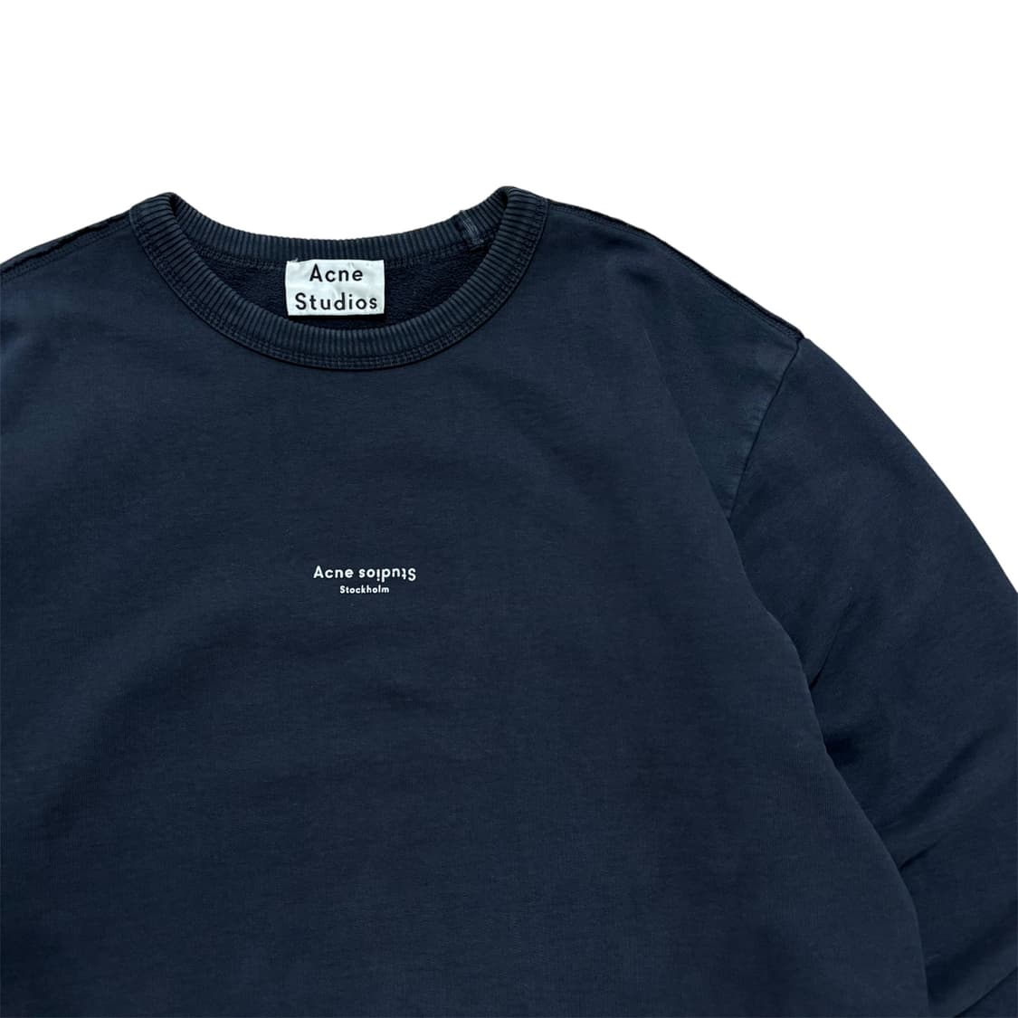 아크네스튜디오 맨투맨 상품이미지2