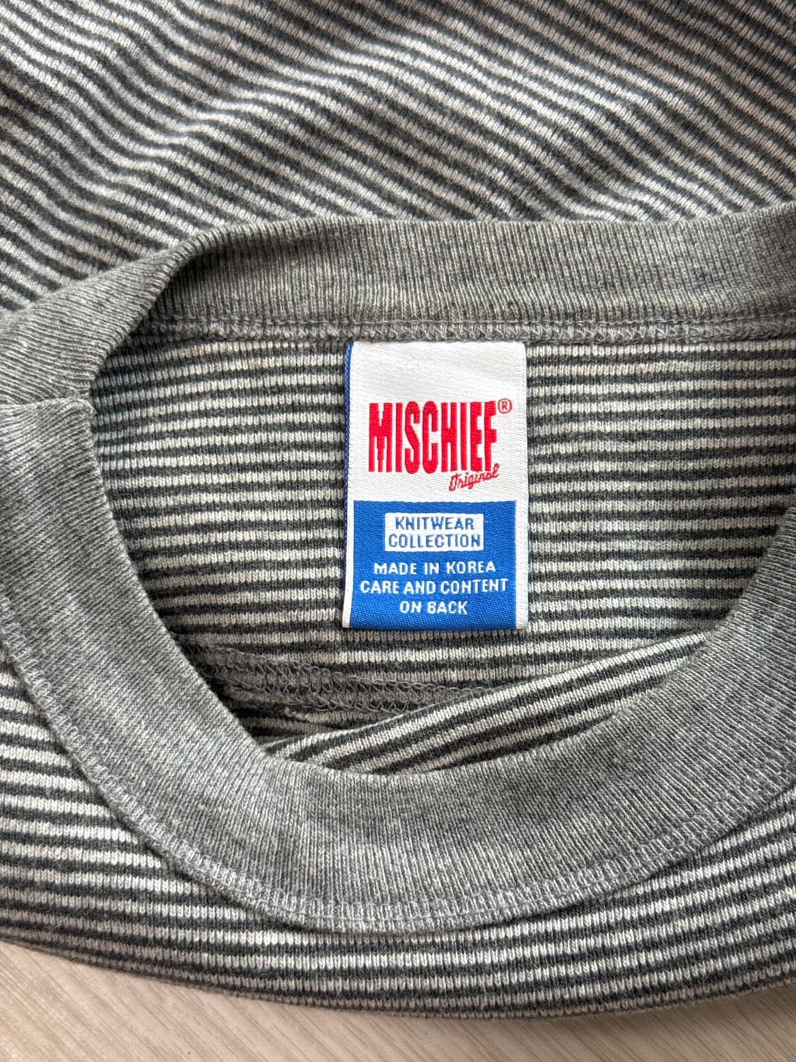 미스치프 크롭 반팔 티셔츠 스트라이프 그레이 상품이미지3