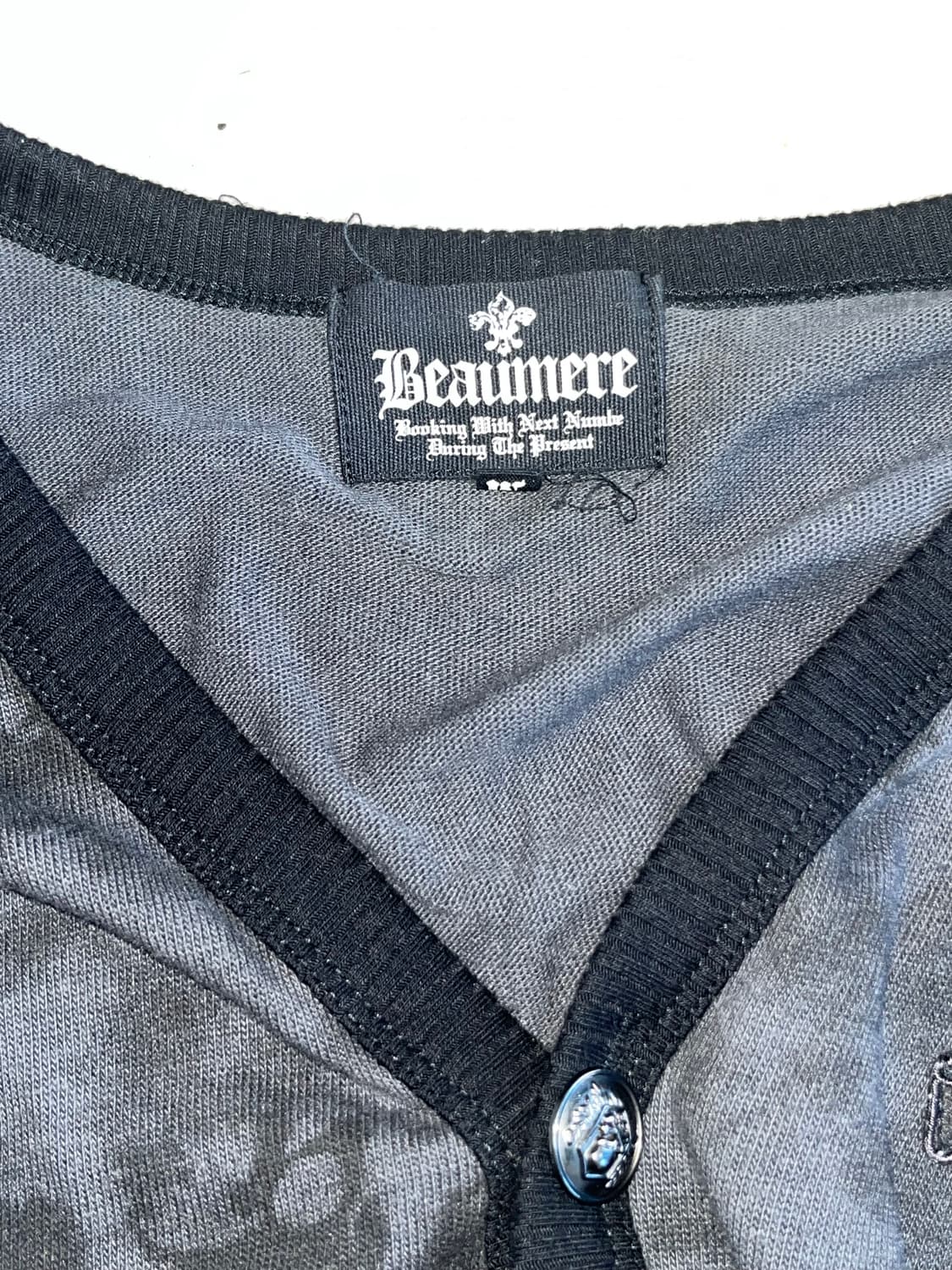 펑크 뷰메르 beaumere 해골 차콜 그레이 버튼 브이넥 가디건 상품이미지3