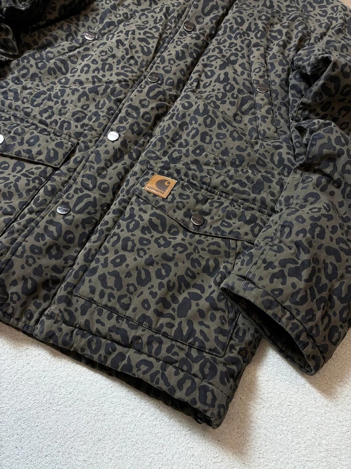칼하트 앵커리지 레오파드 파카 PN7853 상품이미지3