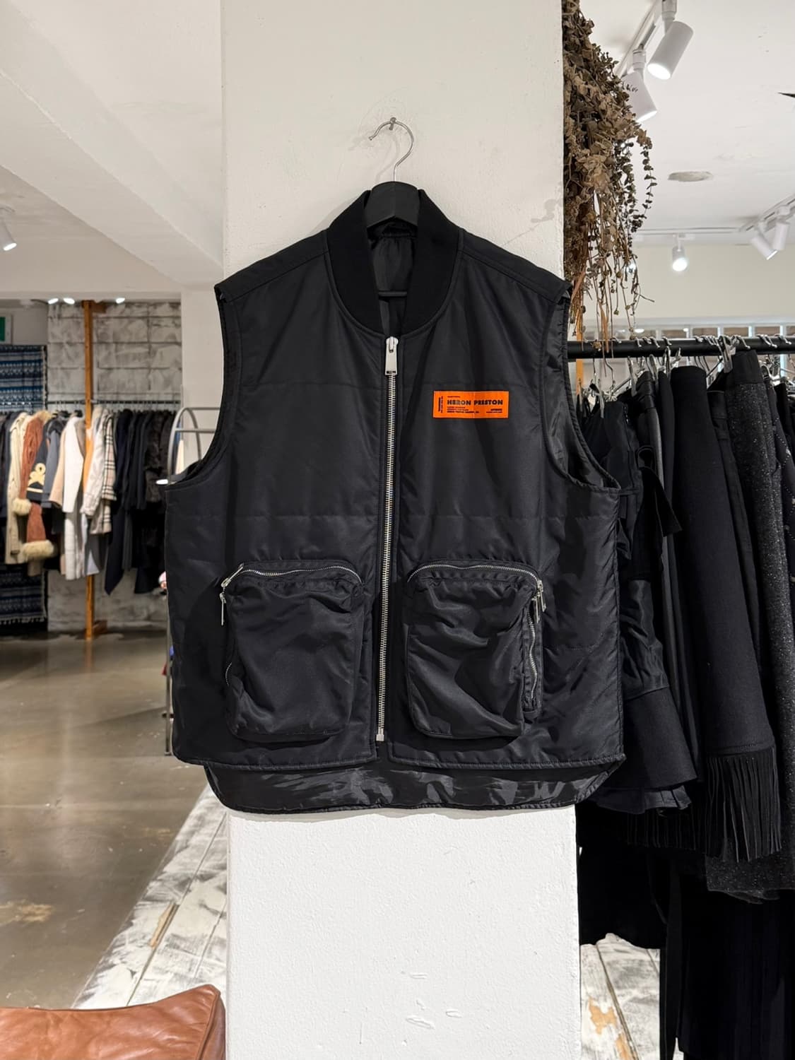 헤론 프레스톤 블랙 나일론 지퍼 포켓 질레 베스트 상품이미지1