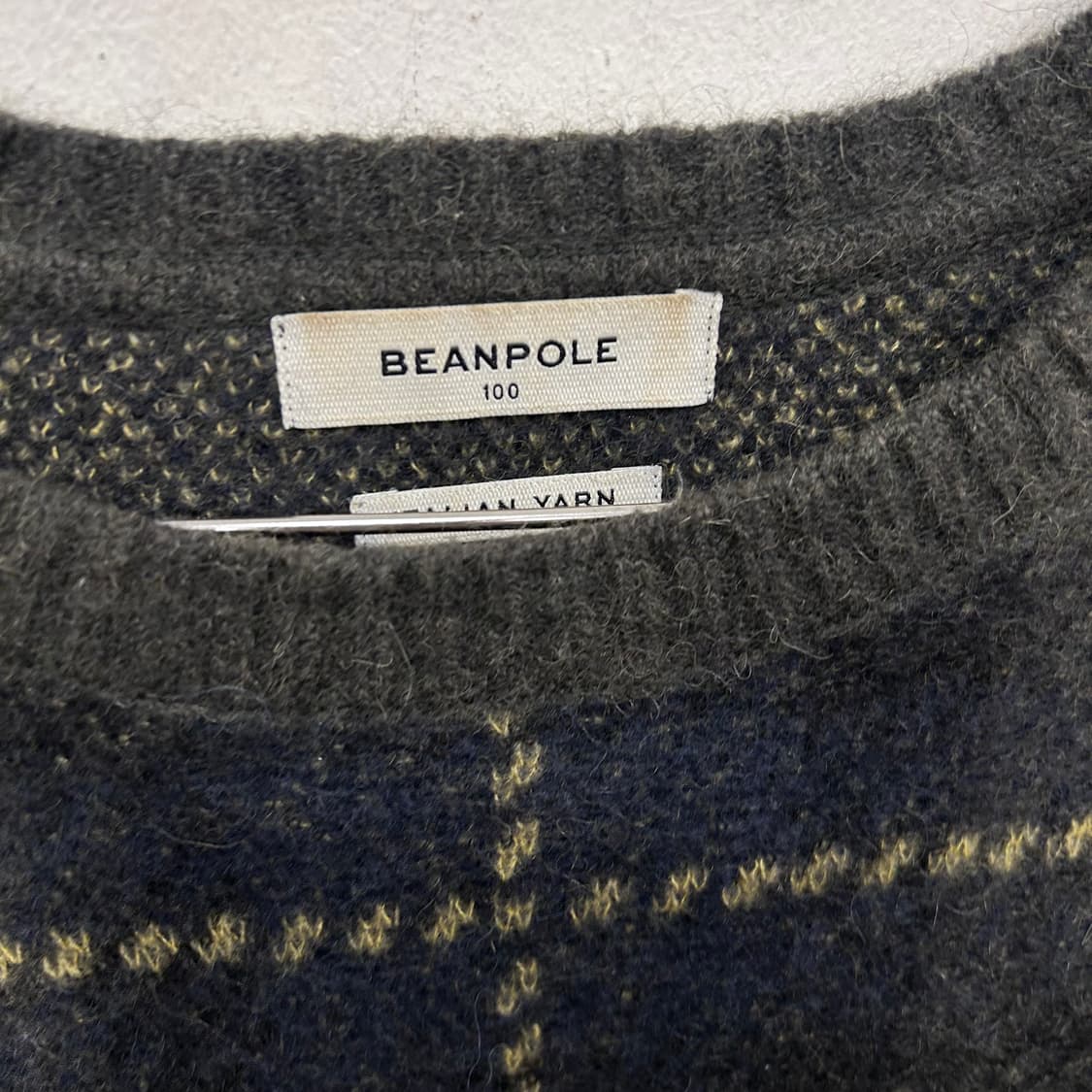 빈폴 이탈리안 얀 알파카 블랜드 체크 부클 니트 상품이미지3