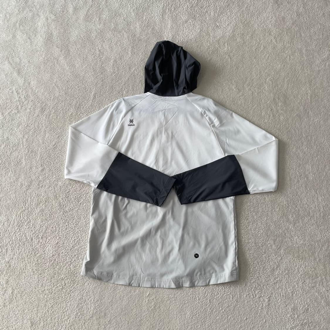 XL 데상트 듀얼리스 바람막이 105 상품이미지6