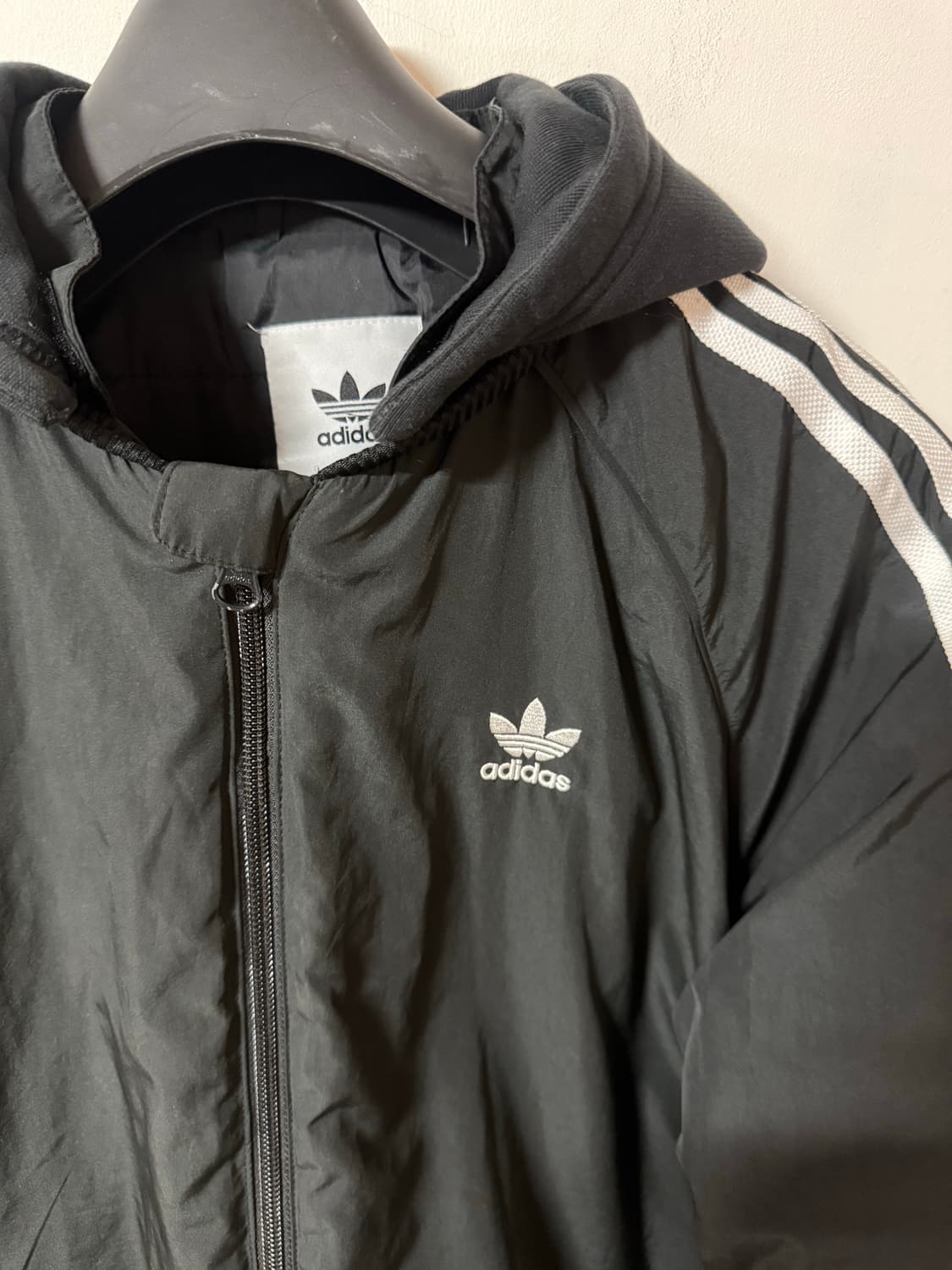 아디다스 봄버 후드 자켓 블랙 삼선 상품이미지5