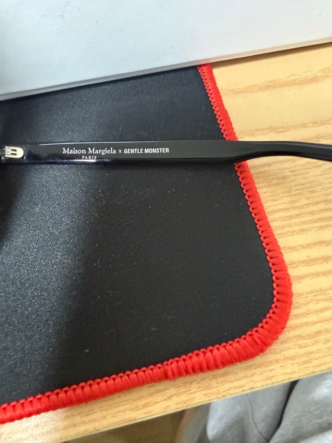 젠틀몬스터 x 메종 마르지엘라 MM009 블랙 상품이미지4