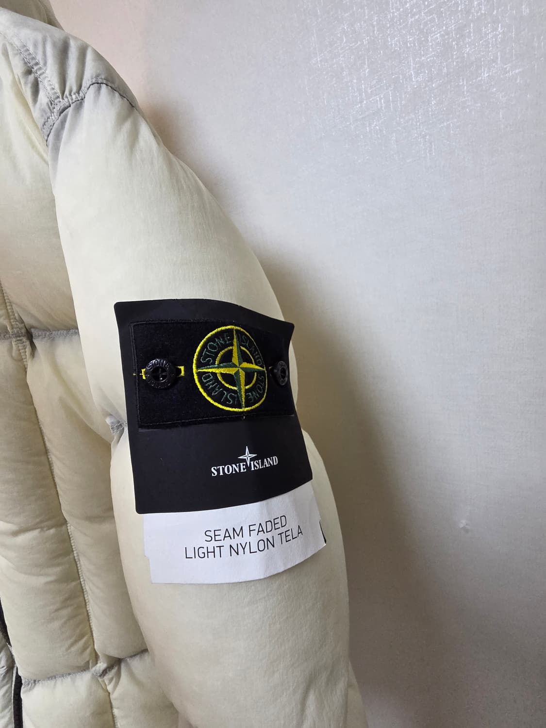 26ss 스톤아일랜드 나일론텔라 패딩 상품이미지3