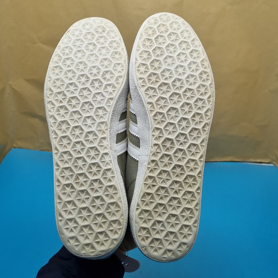 아디다스 가젤 카키 스니커즈 250 상품이미지3