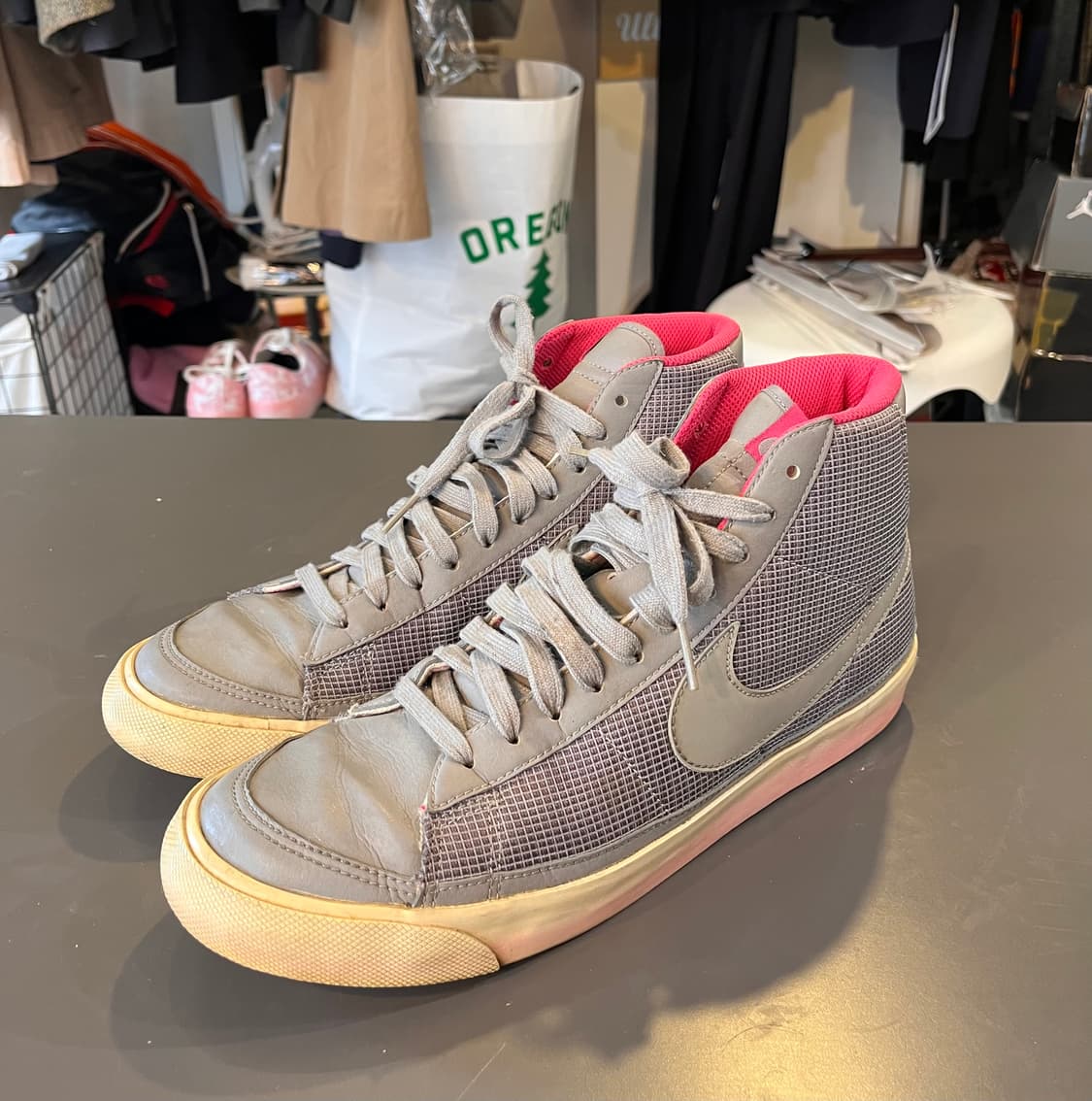 나이키 블레이저 미드 그레이 핑크 (285mm)  상품이미지1