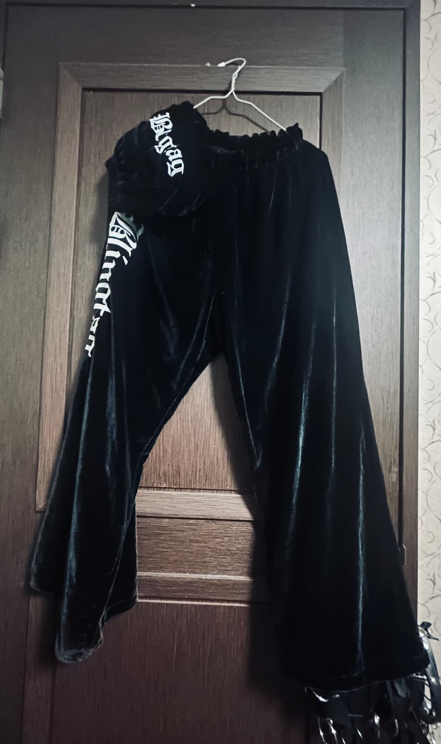 고스 펑크 힙합 래퍼 자수 레터링 블랙 벨벳 트레이닝 세트 셋업 상품이미지1