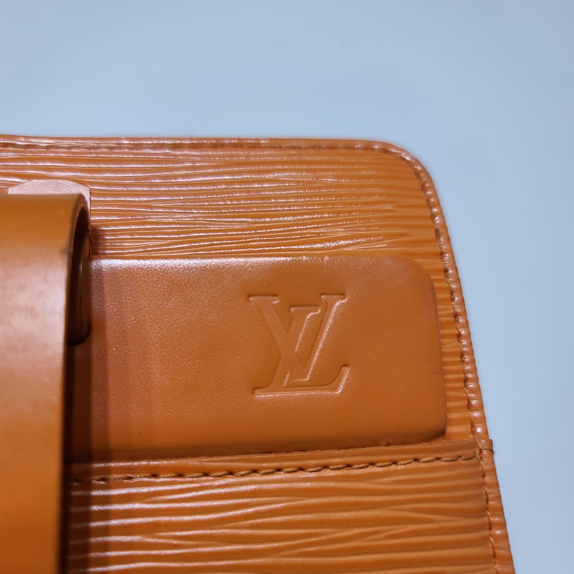 루이비통 에삐 크루아제 토트백 상품이미지9