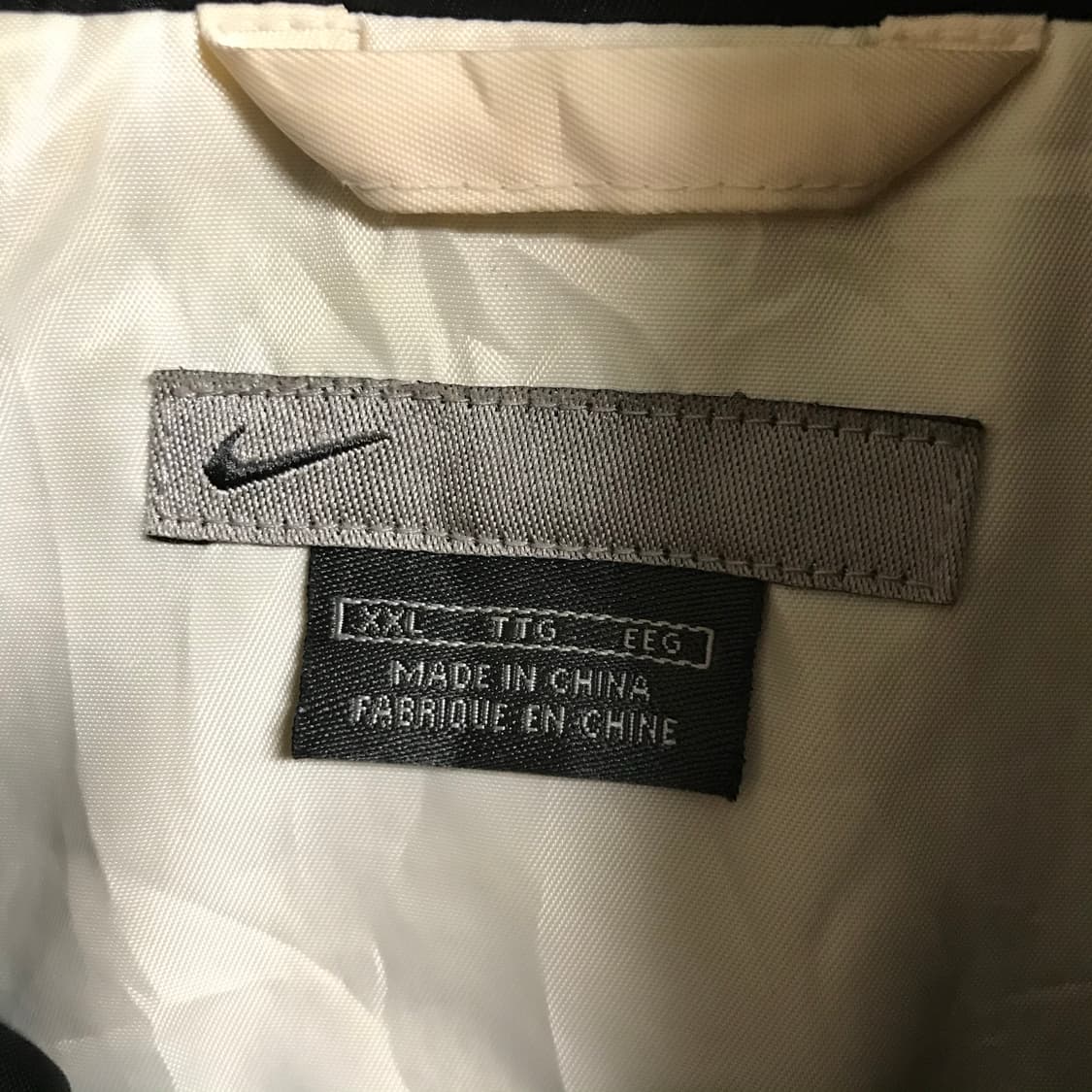 나이키 스우시 검정 오버핏 바람막이 상품이미지3