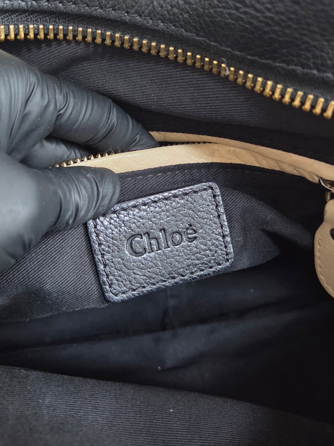 끌로에 파라티 M 토트백 블랙 상품이미지9