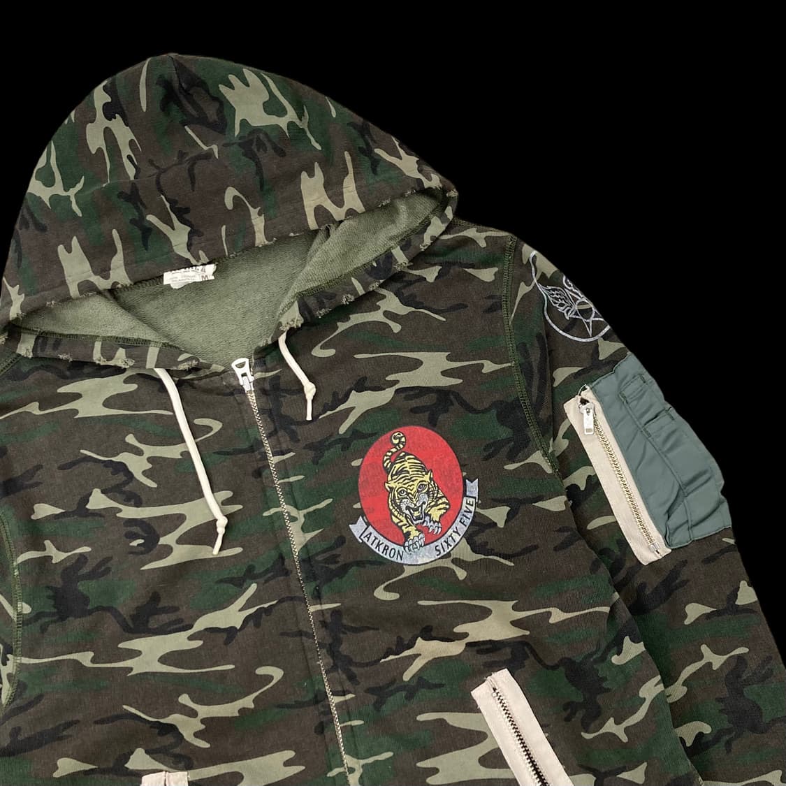 AVIREX 아비렉스 카모플라주 데미지 디테일 후드집업 상품이미지3