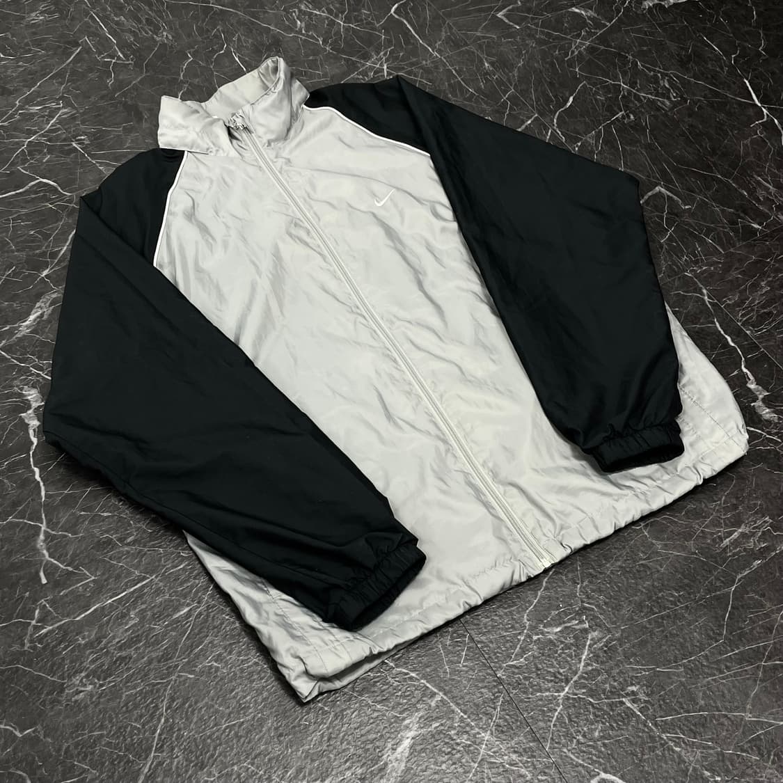 2XL 나이키 오버사이즈 파이핑 바람막이 상품이미지4