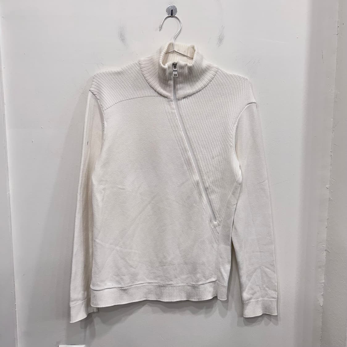 아르마니 익스체인지 사선 지퍼 터틀텍 니트 상품이미지2